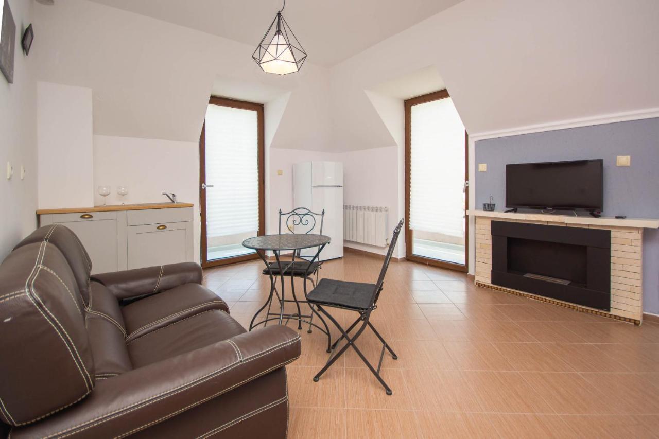 Hotel Czech Rhapsody Nesebar Bagian luar foto